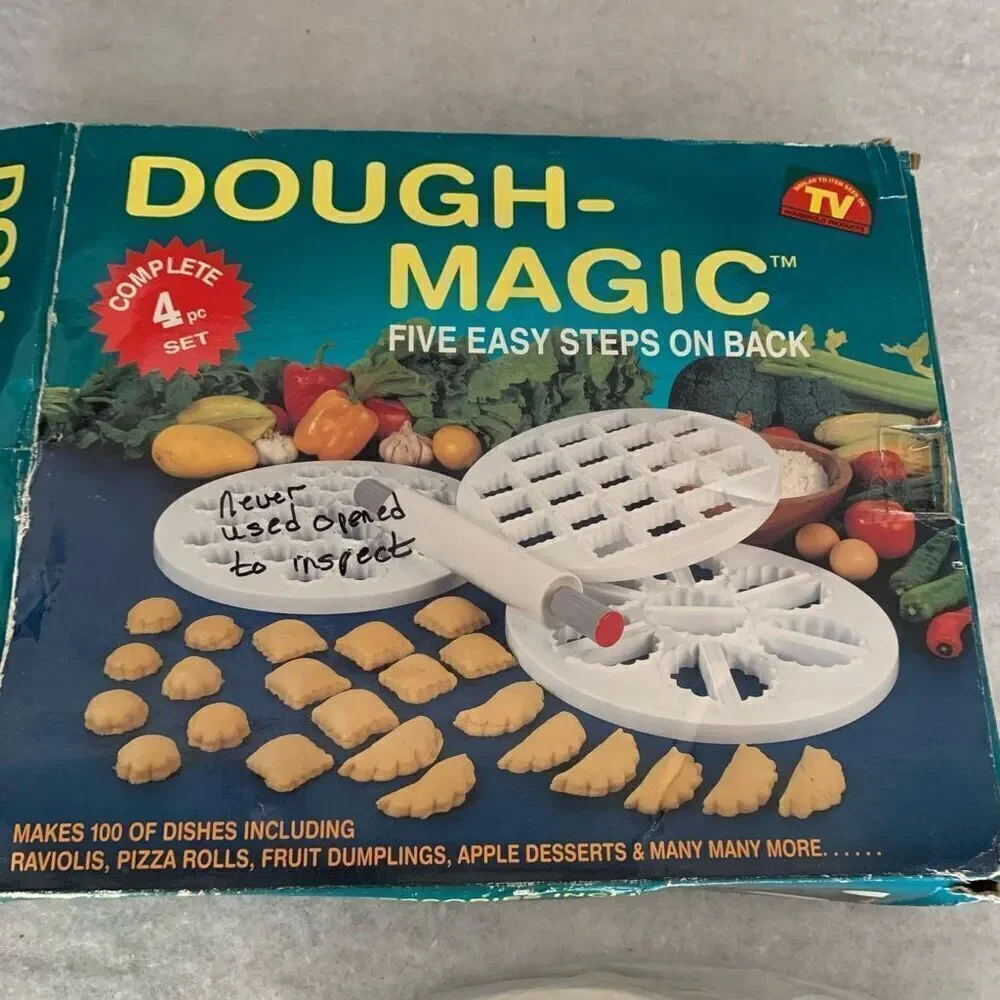 Dough-Magic Corning Baking Sheet Set-New Open Box